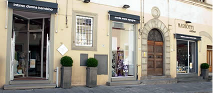 Testo Lingerie Donna Mariotti, Underwear Uomo e Bambino